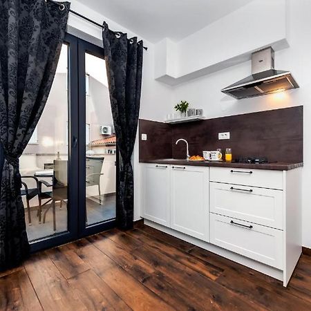 Deluxe Apartments A&A - 2 روفينج المظهر الخارجي الصورة
