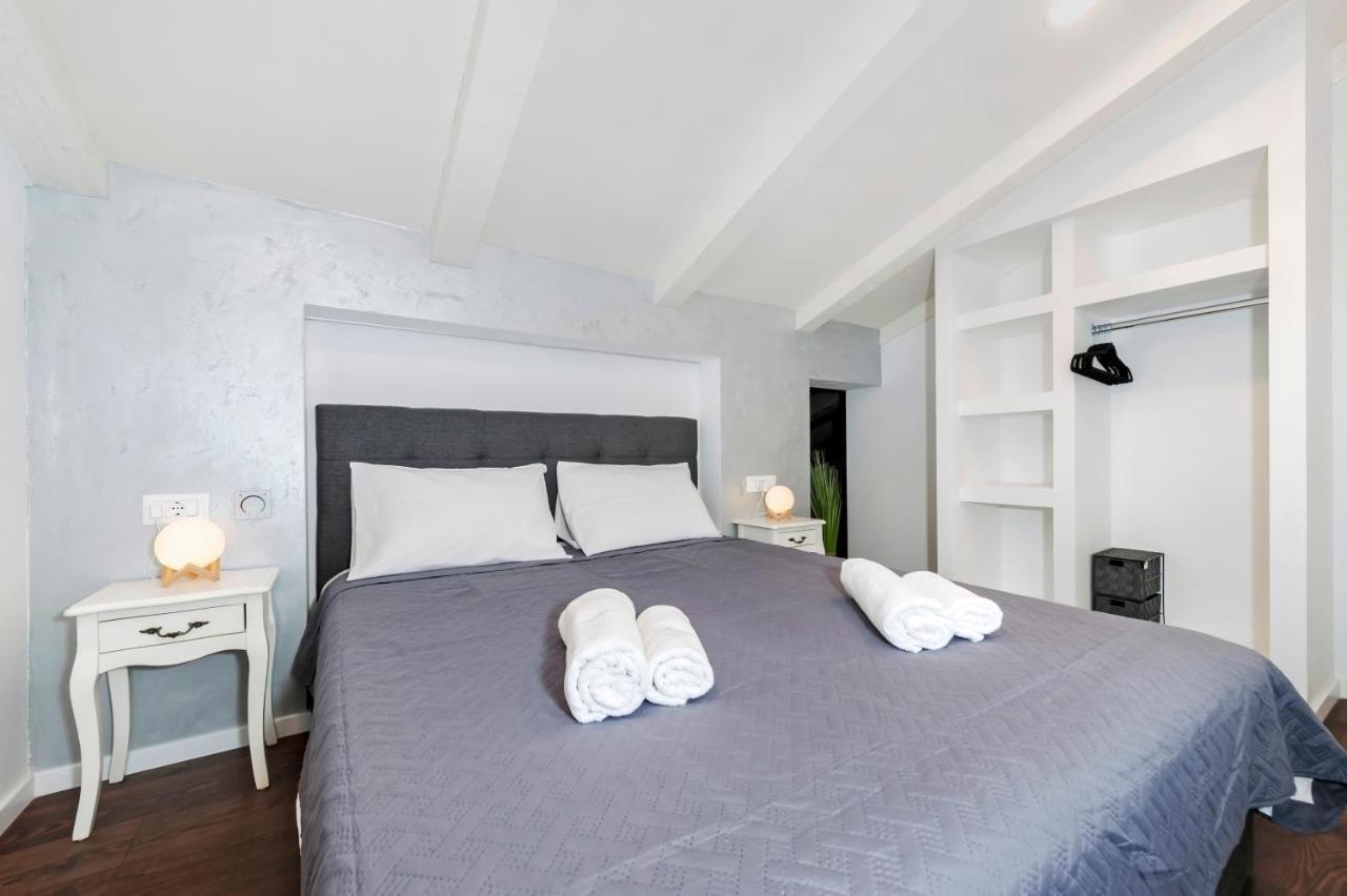 Deluxe Apartments A&A - 2 روفينج المظهر الخارجي الصورة
