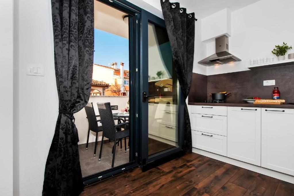 Deluxe Apartments A&A - 2 روفينج المظهر الخارجي الصورة