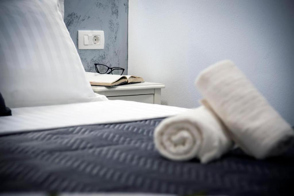 Deluxe Apartments A&A - 2 روفينج المظهر الخارجي الصورة